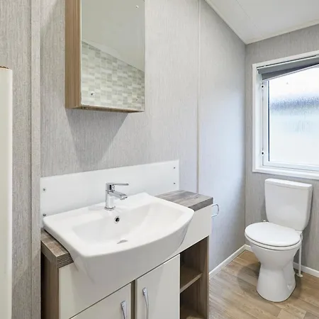 Woodpecker With Hot Tub