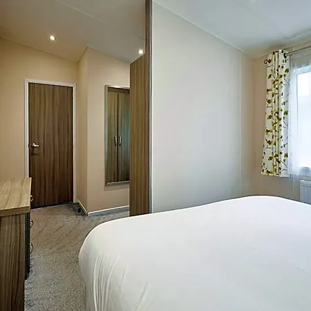 Alojamento de Turismo Selvagem Woodpecker With Hot Tub