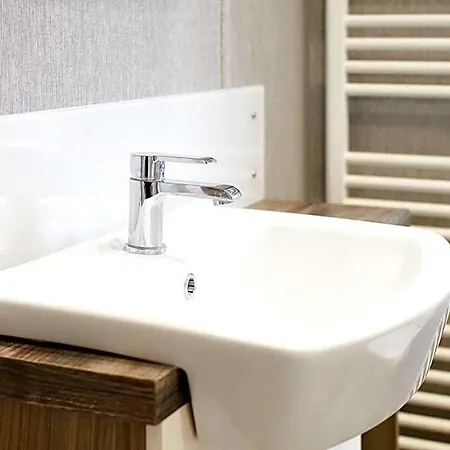 Woodpecker With Hot Tub Alojamento de Turismo Selvagem York