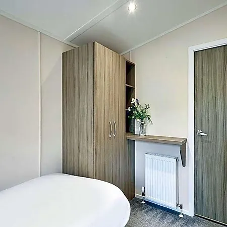 Woodpecker With Hot Tub Alojamento de Turismo Selvagem York