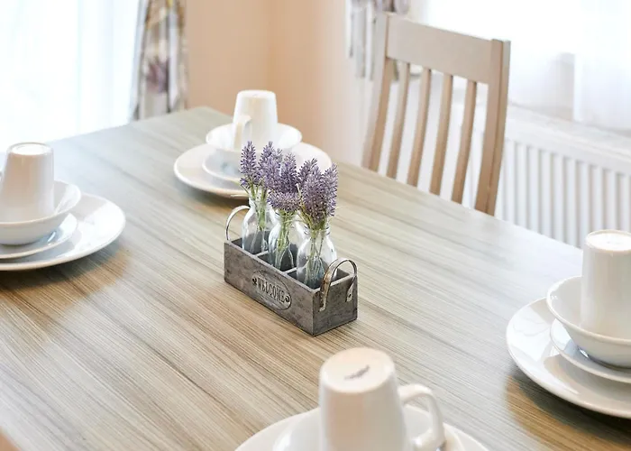 Woodpecker With Hot Tub *