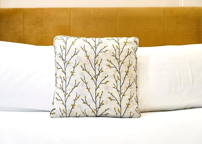 Woodpecker With Hot Tub ロッジ *