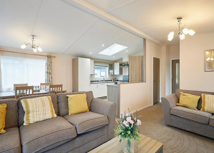 Woodpecker With Hot Tub * ヨーク